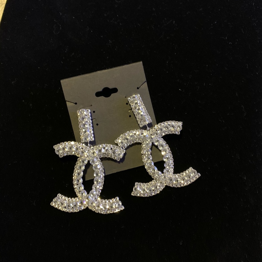 Chocker and earring set